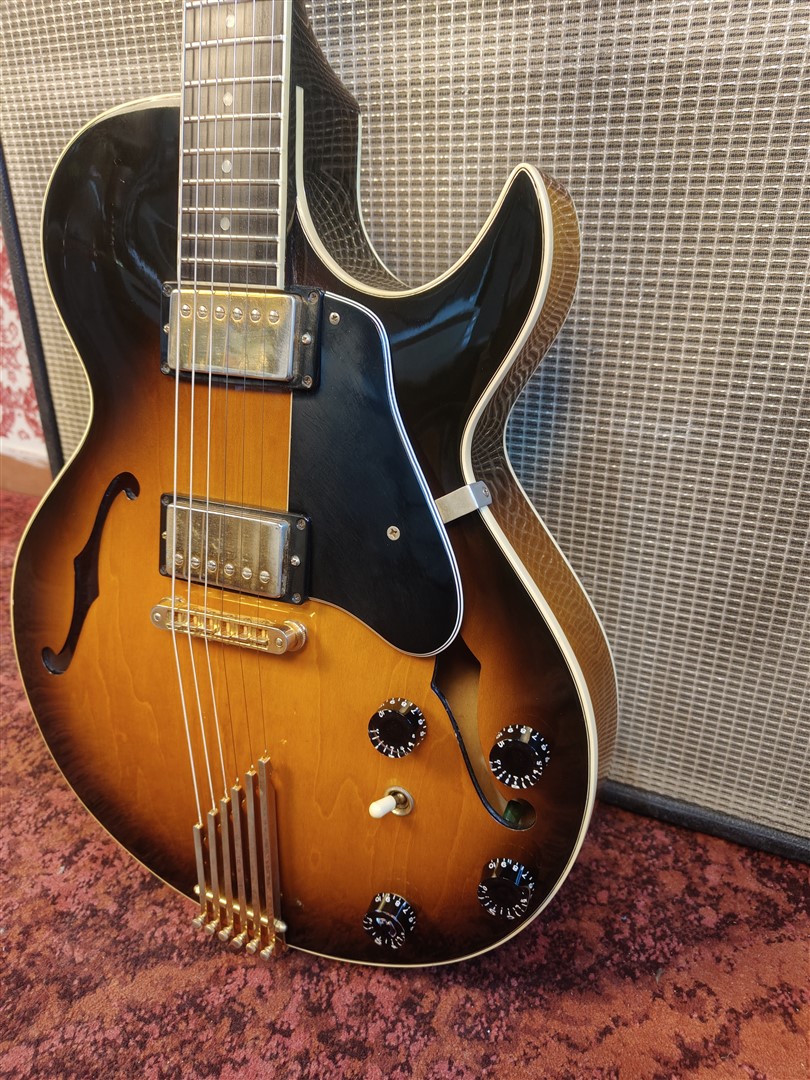 Gibson Howard Robert Fusion III 3 – 1992 – Vintage Sunburst