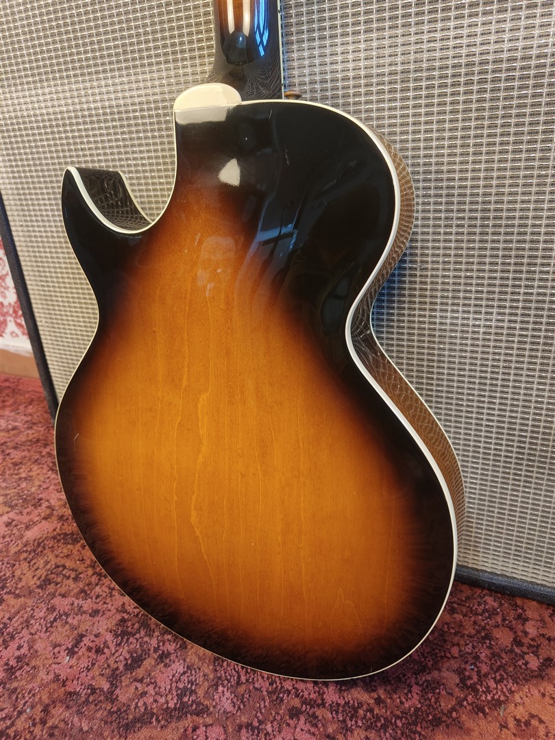 Gibson Howard Robert Fusion III 3 – 1992 – Vintage Sunburst