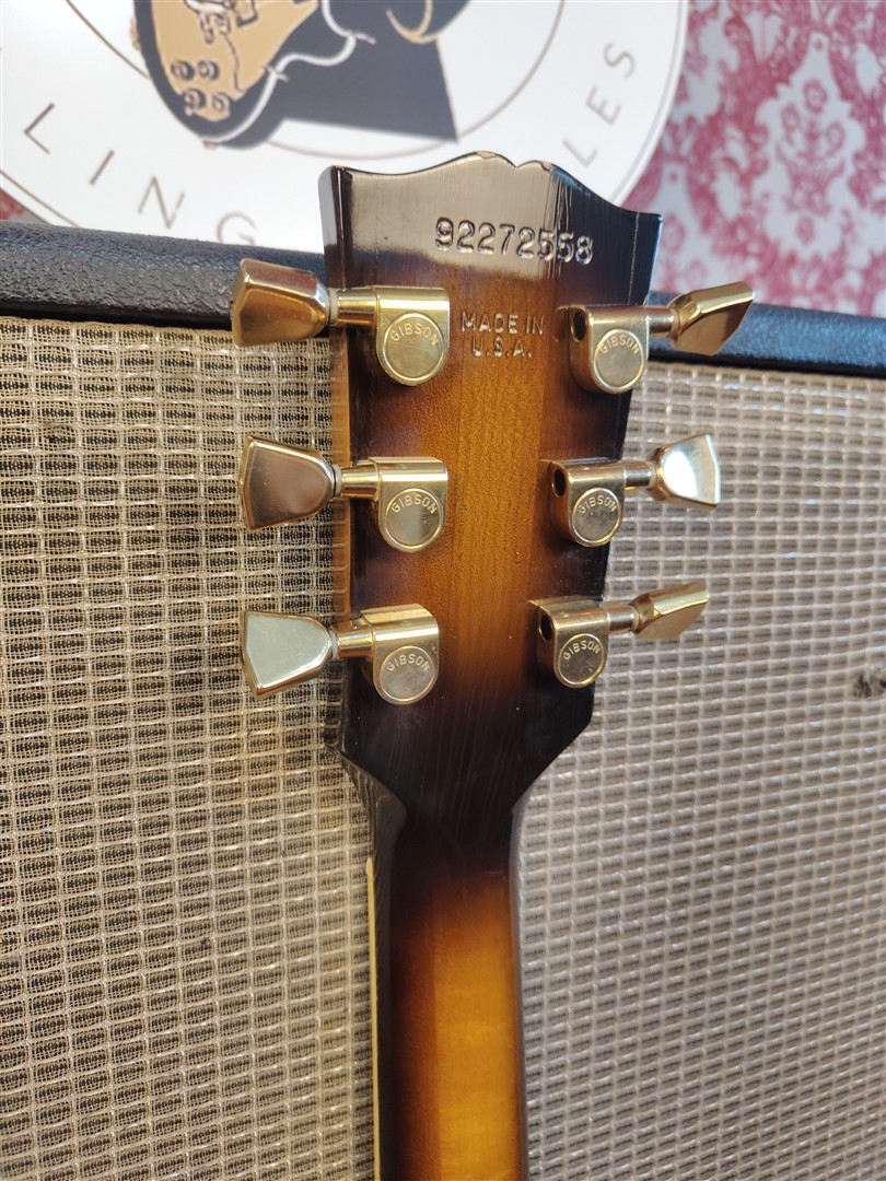 Gibson Howard Robert Fusion III 3 – 1992 – Vintage Sunburst