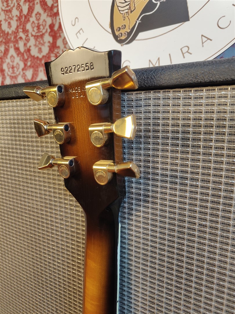 Gibson Howard Robert Fusion III 3 – 1992 – Vintage Sunburst
