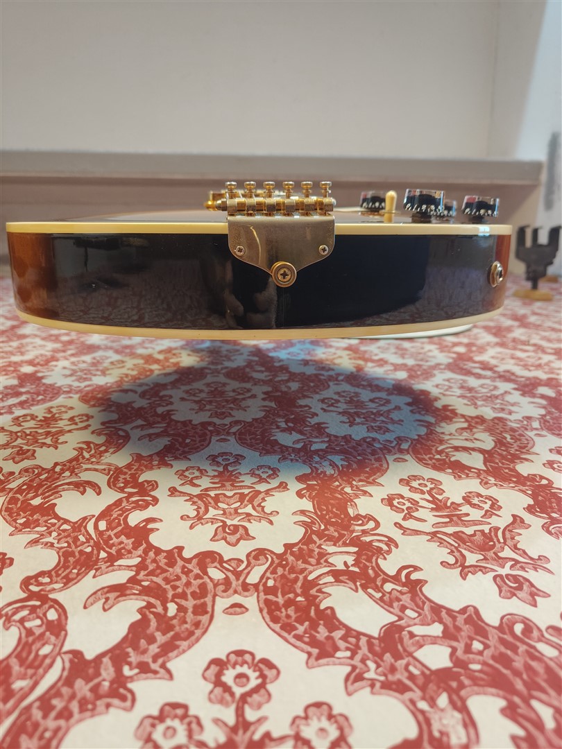Gibson Howard Robert Fusion III 3 – 1992 – Vintage Sunburst